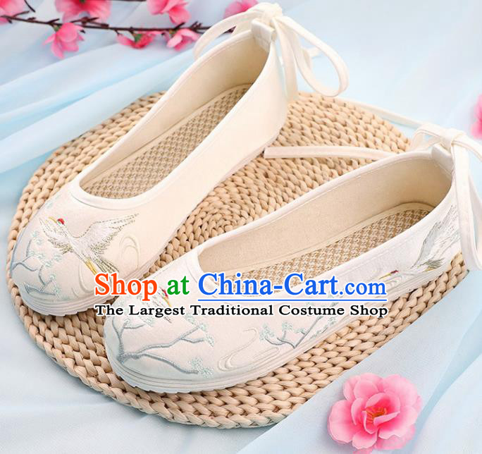 Traditional Chinese Embroidered Crane Pine White Shoes Handmade Cloth Shoes National Cloth Shoes for Women