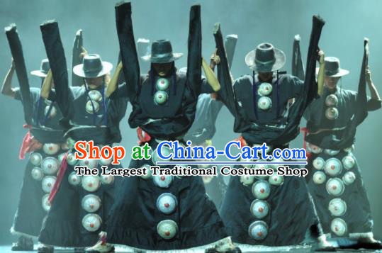 Chinese Impression Tibetan Zang Nationality Black Robe Stage Performance Folk Dance Costume for Men