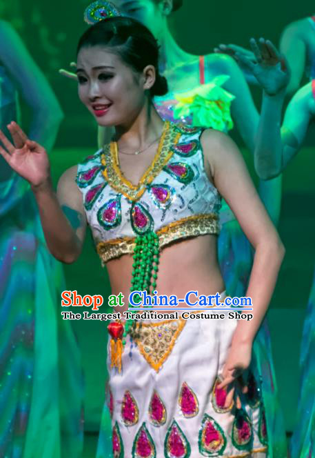 Chinese Lishui Jinsha Dai Nationality Peacock Dance White Dress Ethnic Stage Performance Costume and Headpiece for Women