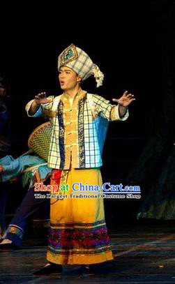 Chinese Thorn Quinoa Flowers Tujia Nationality Yellow Clothing Stage Performance Dance Costume for Men