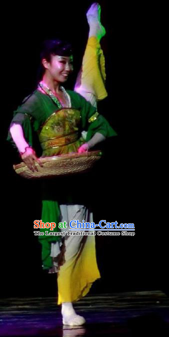 Chinese The Moon Rising On The Helan Mountain Classical Dance Green Dress Stage Performance Costume and Headpiece for Women