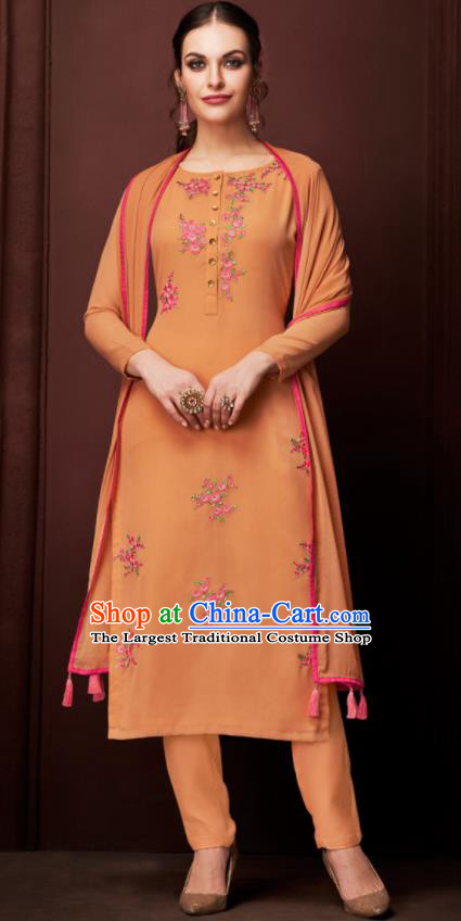 Asian Indian Punjabis Embroidered Orange Blouse and Pants India Traditional Kurti Costumes Complete Set for Women