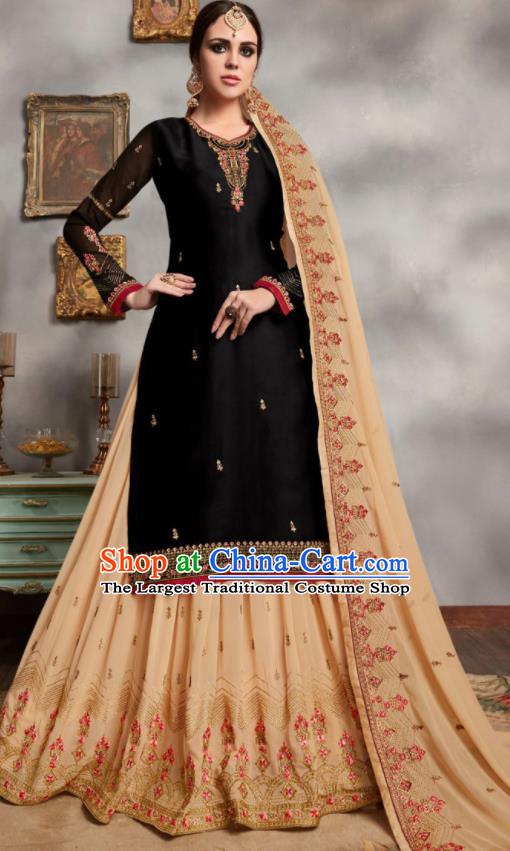 Asian Indian Punjabis Embroidered Black Blouse and Apricot Skirt India Traditional Lehenga Choli Costumes Complete Set for Women
