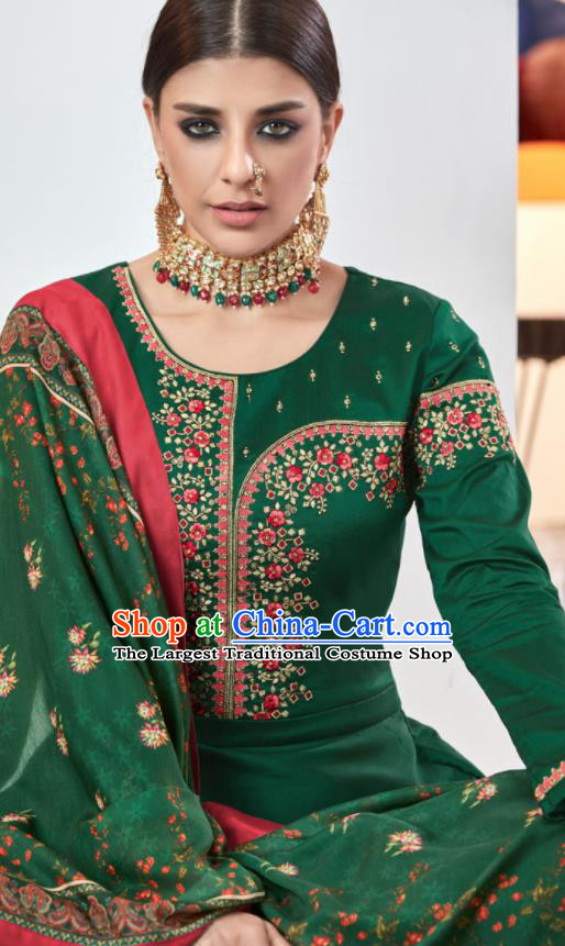 Asian Indian Festival Embroidered Deep Green Taffeta Dress India Bollywood Traditional Lehenga Court Costumes for Women