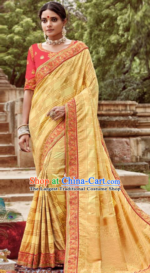 Asian Indian Bollywood Bride Embroidered Yellow Sari Dress India Traditional Court Wedding Costumes for Women