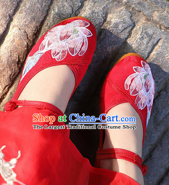 Chinese National Embroidered Lotus Red Shoes Traditional Hanfu Shoes Opera Shoes Wedding Bride Shoes for Women