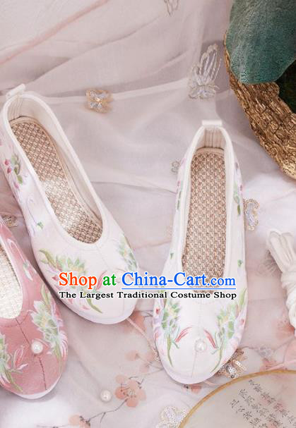 Traditional Chinese Embroidered Flower White Shoes Hanfu Shoes National Shoes for Women