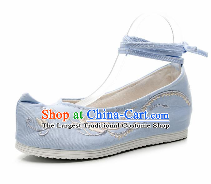 Traditional Chinese National Embroidery Blue Shoes Embroidered Flowers Shoes Hanfu Shoes for Women