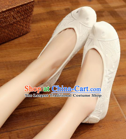 Traditional Chinese National Embroidery White Shoes Embroidered Shoes Hanfu Shoes for Women