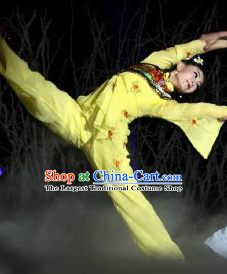 Chinese Dance Drama Wild Jujubes Classical Dance Yellow Dress Stage Performance Dance Costume and Headpiece for Women