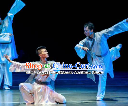 Dance Between Heaven and Earth Chinese Classical Dance White Clothing Stage Performance Dance Costume for Men