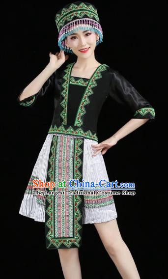 Chinese Traditional Zhuang Nationality Costume Ethnic Folk Dance White Pleated Skirt for Women