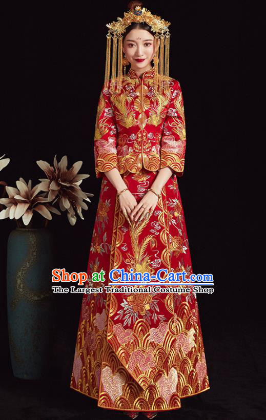 Chinese Traditional Bride Xiuhe Suit Ancient Wedding Embroidered Red Dress for Women