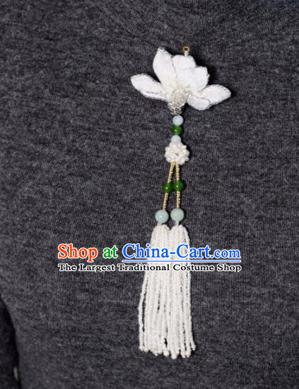 Chinese Traditional Jewelry Accessories Classical Embroidered Mangnolia Tassel Brooch for Women