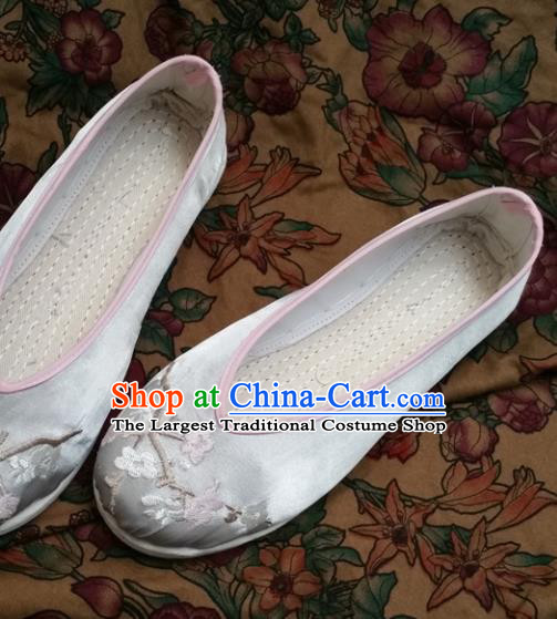 Chinese National Blue Silk Shoes Traditional Cloth Shoes Hanfu Shoes Embroidered Shoes for Women