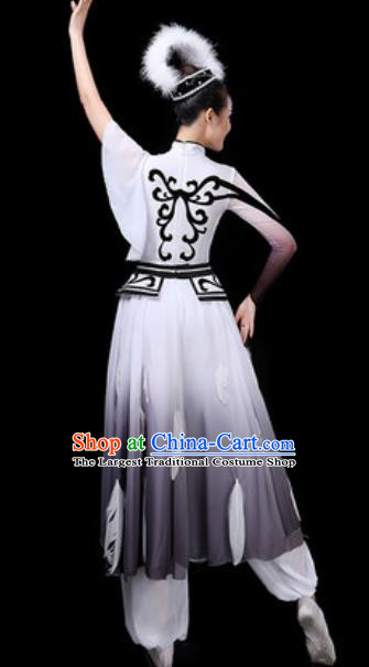Traditional Chinese Classical Dance Grey Dress Umbrella Dance Stage Performance Costume for Women