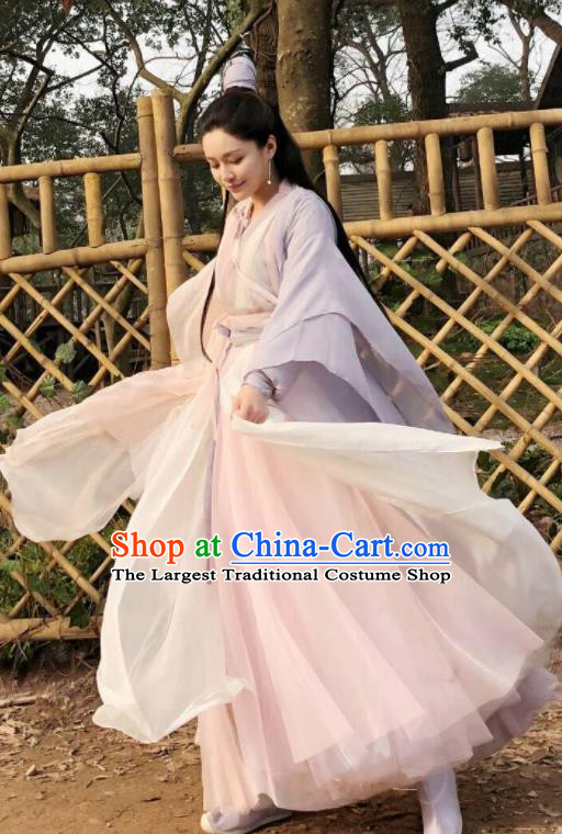 Chinese Ancient Taoist Nun Hanfu Dress Yuan Dynasty Drama Heavenly Sword Dragon Slaying Saber Swordswoman Historical Costume for Women