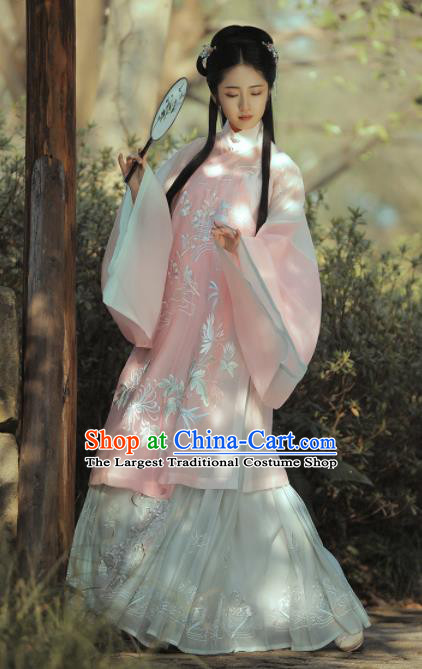 Chinese Traditional Ming Dynasty Princess Historical Costume Ancient Peri Embroidered Hanfu Dress for Women