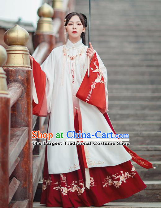 Chinese Traditional Ming Dynasty Imperial Consort Embroidered Hanfu Dress Ancient Palace Lady Historical Costume for Women