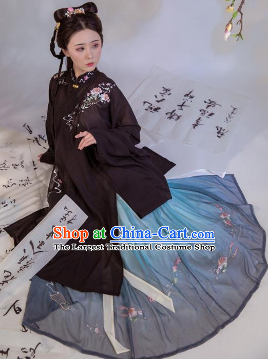 Chinese Ancient Peri Embroidered Hanfu Dress Ming Dynasty Court Princess Historical Costume for Women