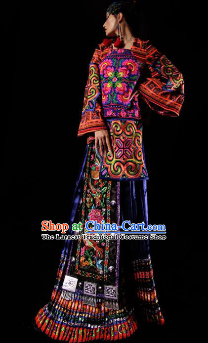 Chinese National Miao Nationality Embroidered Clothing Traditional Ethnic Costume for Women