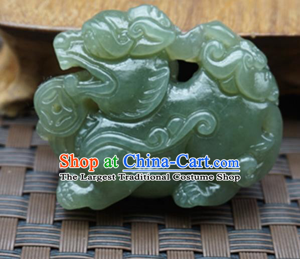 Chinese Handmade Jade Craft Carving Pi Xiu Jade Jewelry Accessories Jade Necklace Pendant