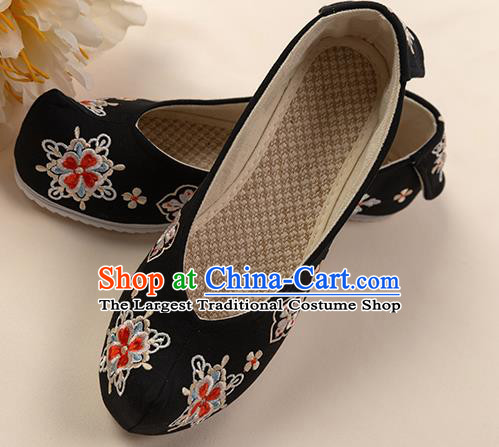 Asian Chinese Black Embroidered Shoes Wedding Shoes Traditional China Princess Shoes Hanfu Shoes for Women