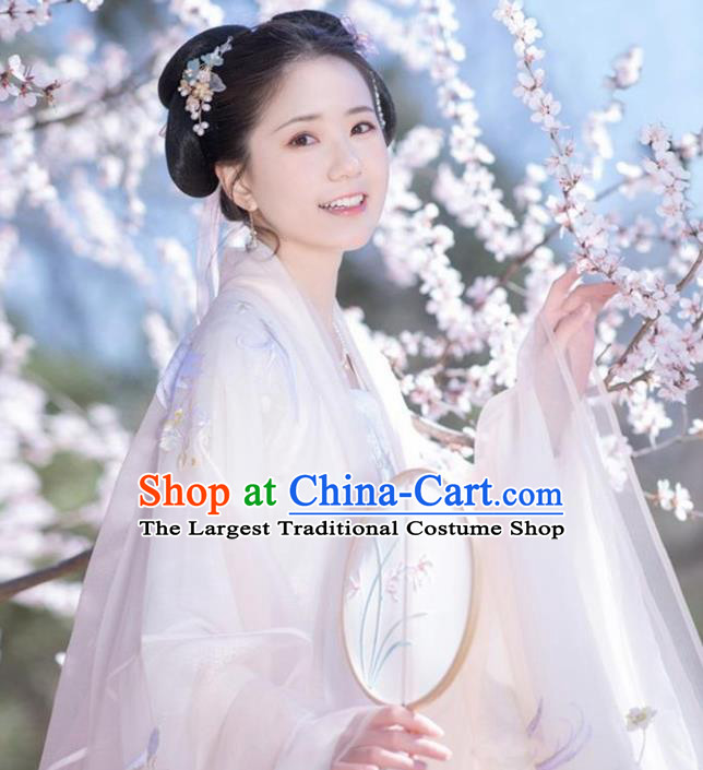 Chinese Ancient Tang Dynasty Princess White Hanfu Dress Traditional Court Lady Embroidered Replica Costume for Women