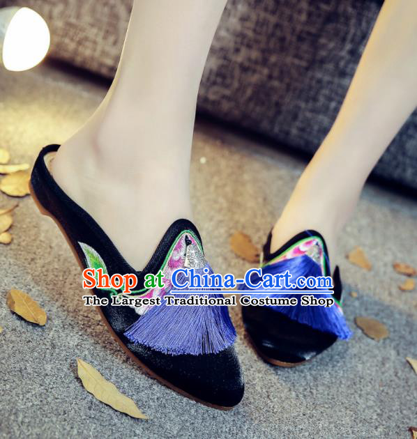 Asian Chinese National Embroidered Black Satin Shoes Classical Dance Shoes Traditional Hanfu Shoes for Women