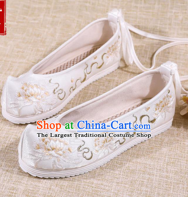 Asian Chinese Embroidered Epiphyllum White Shoes Hanfu Shoes Traditional Opera Shoes Princess Shoes for Women