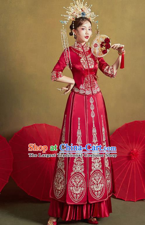 Chinese Traditional Wedding Embroidered Butterfly Drilling Xiu He Suit Red Blouse and Dress Ancient Bride Costumes for Women