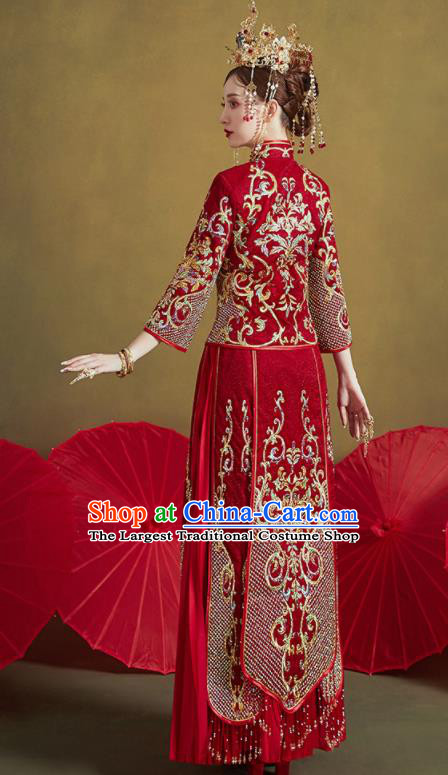 Chinese Traditional Embroidered Wedding Red Drilling Xiu He Suit Blouse and Tassel Dress Ancient Bride Costumes for Women