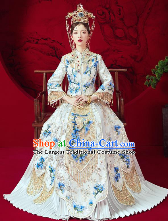 Chinese Traditional Embroidered Flowers Wedding Xiu He Suit White Blouse and Dress Ancient Bride Costumes for Women