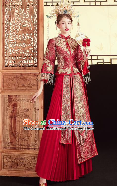 Chinese Traditional Wedding Xiu He Suit Embroidered Red Blouse and Dress Ancient Bride Costumes for Women