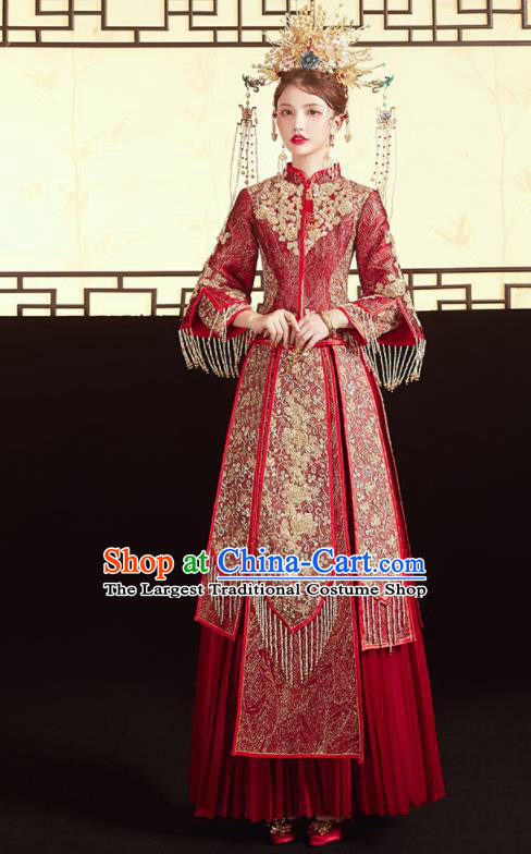 Chinese Traditional Wedding Xiu He Suit Embroidered Red Blouse and Dress Ancient Bride Costumes for Women