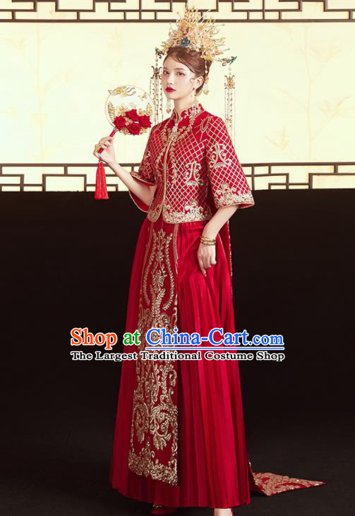 Chinese Traditional Wedding Bottom Drawer Trailing Xiu He Suit Embroidered Red Blouse and Dress Ancient Bride Costumes for Women