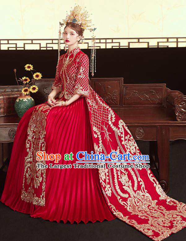 Chinese Traditional Wedding Bottom Drawer Trailing Xiu He Suit Embroidered Red Blouse and Dress Ancient Bride Costumes for Women