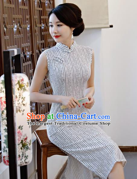 Chinese Traditional Qiapo Dress White Cotton Cheongsam National Costume for Women