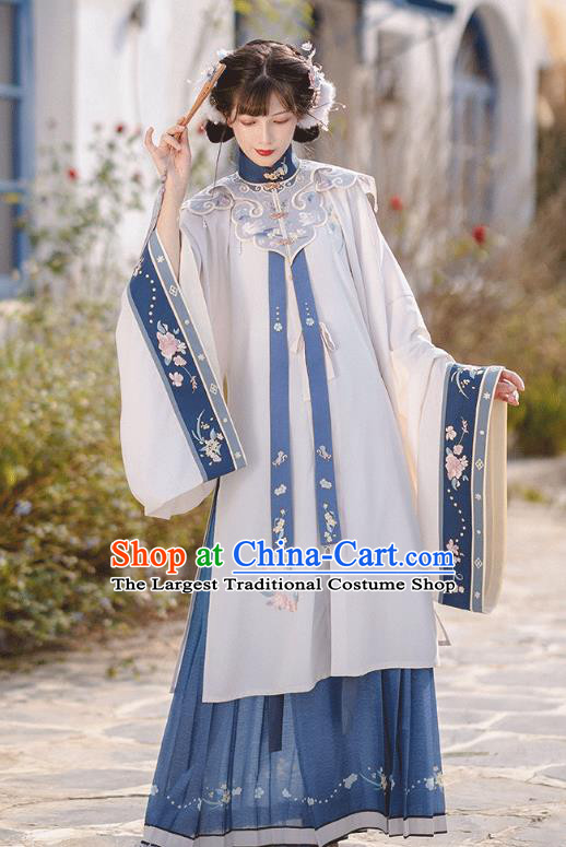 Ancient Chinese Royal Princess Embroidered Gown with Collar and Skirt Traditional Ming Dynasty Costumes Hanfu Apparels