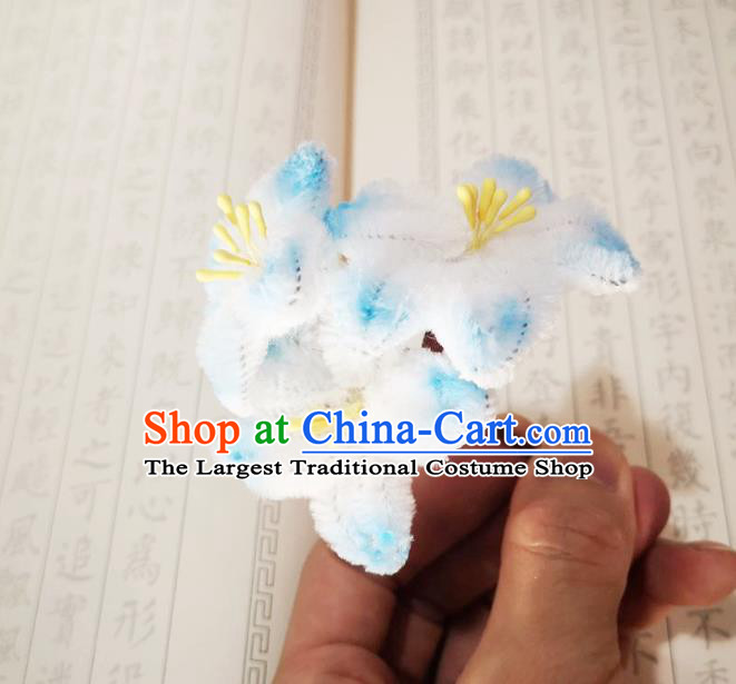 Chinese Ancient Princess White Velvet Lily Flowers Hairpins Hair Accessories Handmade Qing Dynasty Hair Stick