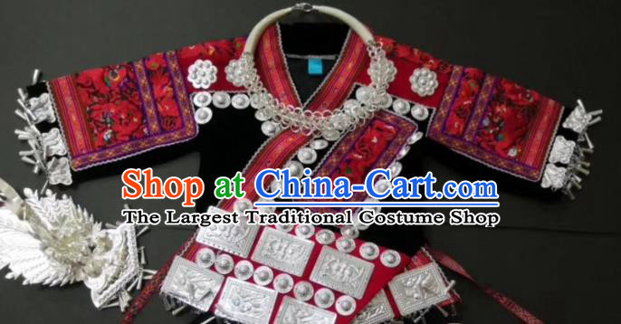 China Tujia Minority Female Embroidered Blouse and Black Short Skirt Traditional Ethnic Festival Apparels with Hair Accessories