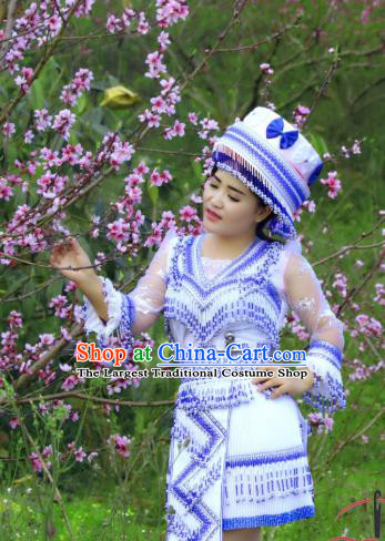 China Wenshan Miao Ethnic Beauty Apparels Minority Women Costume Folk Dance Blouse and Short Skirt with Hat