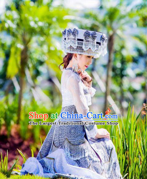 China Ethnic Wedding Dress Traditional Yunnan Miao Minority Clothing Women Apparels and Headdress
