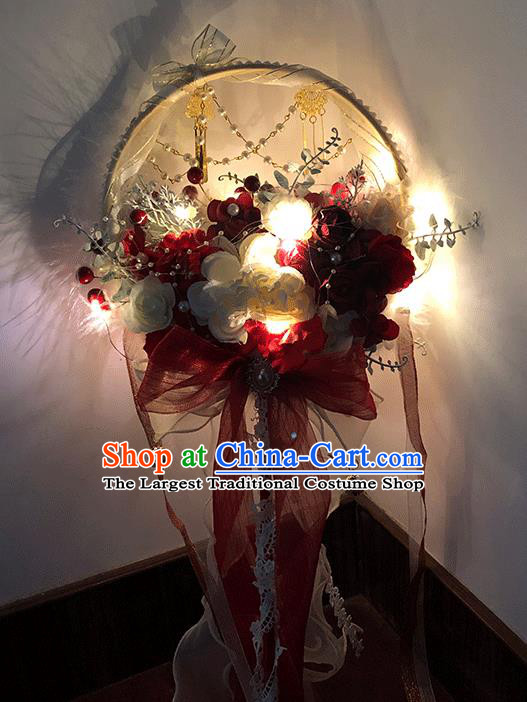 China Traditional Wedding Fans Handmade Classical Bride Palace Fan Rose Flowers Fan with LED Lights