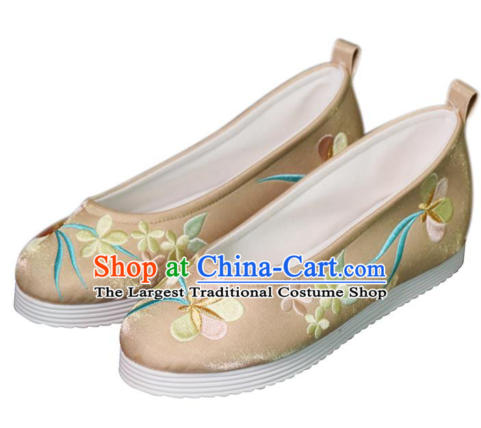 China Handmade Hanfu Shoes Princess Shoes Embroidered Shoes Women Shoes Beijing Golden Satin Shoes