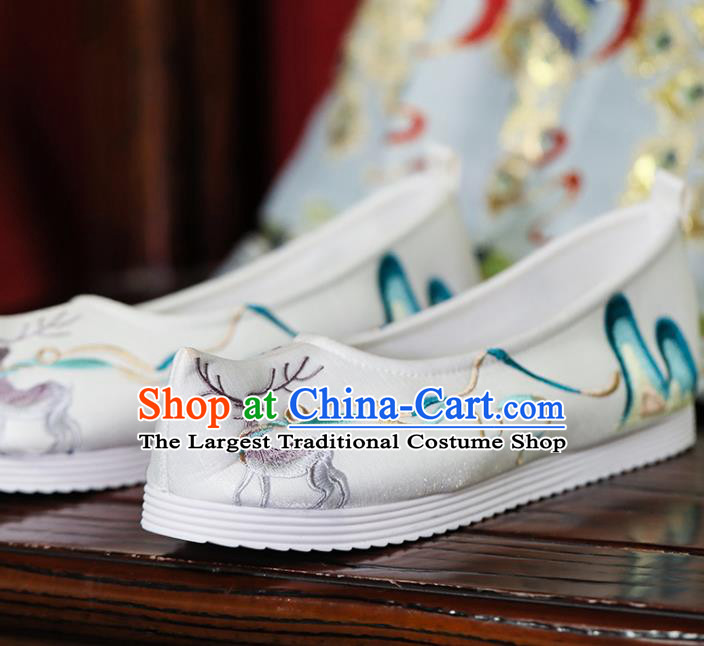 China Embroidered Wapiti Shoes Handmade Cloth Shoes Princess Shoes Hanfu Shoes White Bow Shoes