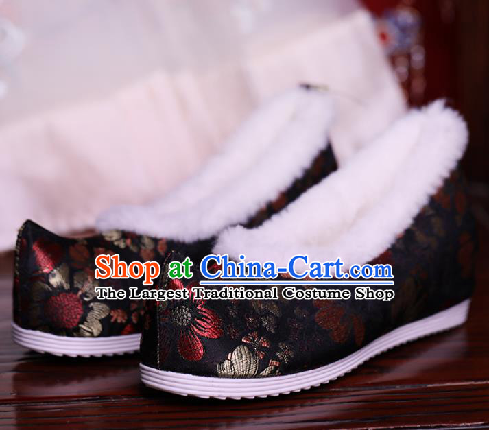 China Hanfu Shoes Ming Dynasty Princess Shoes Handmade Winter Shoes Beige Brocade Shoes