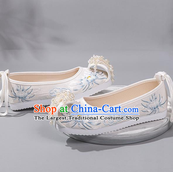 China Embroidered Epiphyllum Shoes Hanfu Pearl Shoes Ancient Princess Shoes Handmade White Satin Shoes