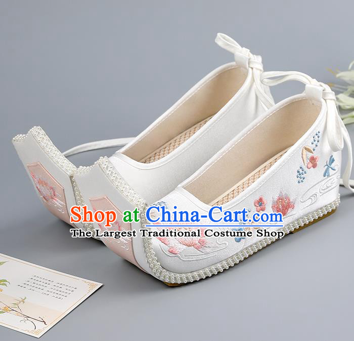 China Han Dynasty White Shoes Traditional Hanfu Shoes Cloth Shoes Embroidered Lotus Shoes Princess Shoes