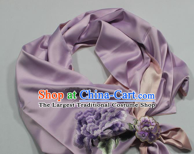Chinese Cheongsam Accessories Traditional Embroidered Peony Scarf Lalic Silk Tippet with Brooch